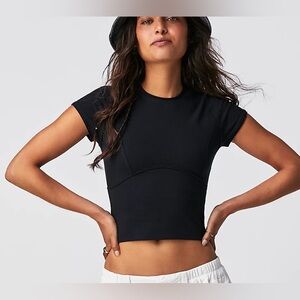 We The Free Protagonist Cropped Cap Sleeve Tee - M- NWT